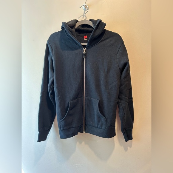 Hanes Other - Black Hoodie Sweatshirt